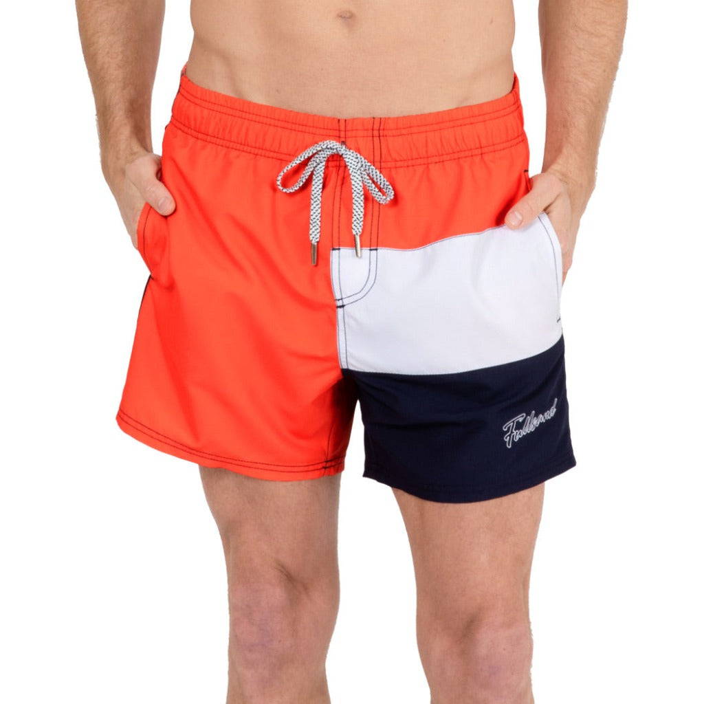 short traje de baño hombre
